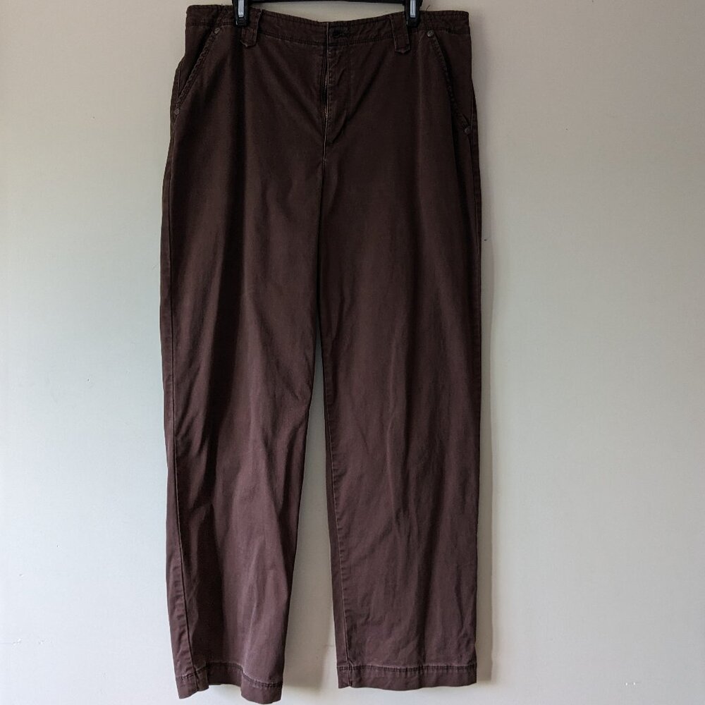 Brown Gloria Vanderbilt Trousers With Matching Belt